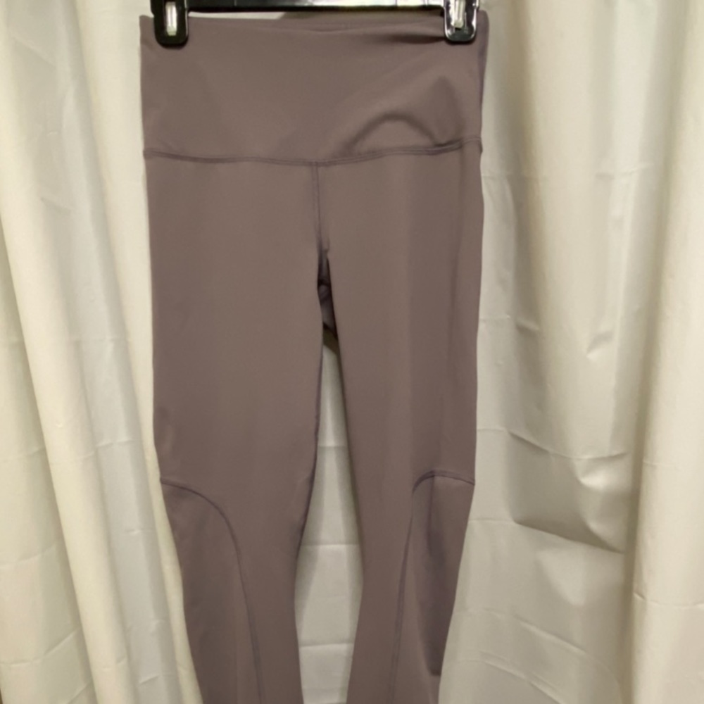 FREE WITH PURCHASE 😇90 Degree Lavender purple leggings w inner pocket.